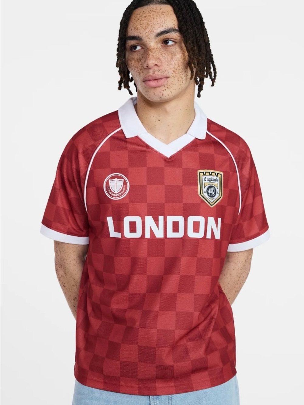 NWT No Boundaries London Graphic Soccer Jersey mesh